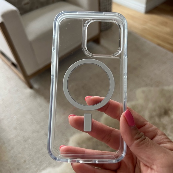 OtterBox iPhone 13 Pro Case for MagSafe
Symmetry Series Clear Antimicrobial - Picture 11 of 14